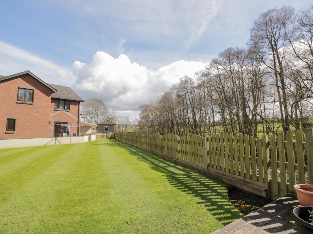 Mill End Villa Penrith Exterior photo